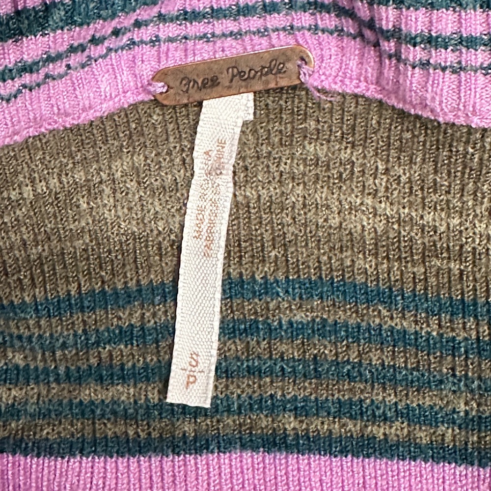 Free People Women’s Zip Sweater - Picture 6 of 7